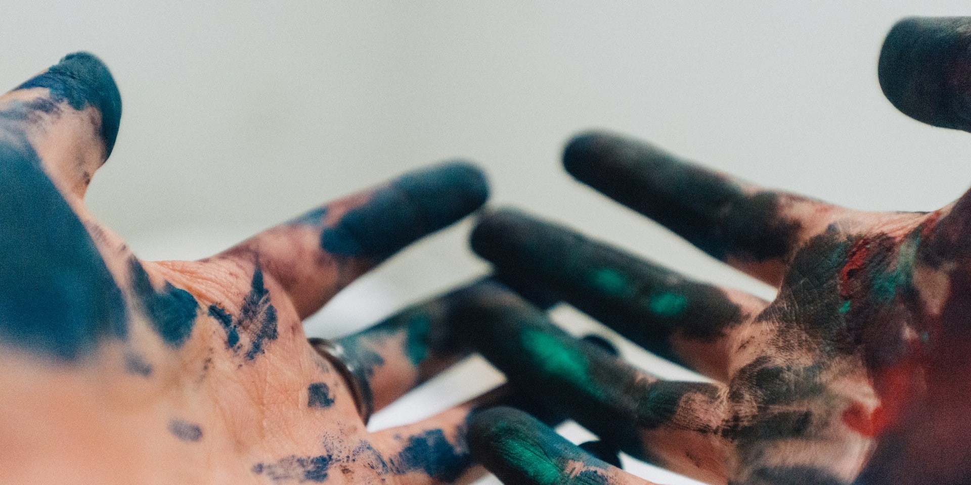 Cómo quitar la pintura en aerosol de la piel o las manos